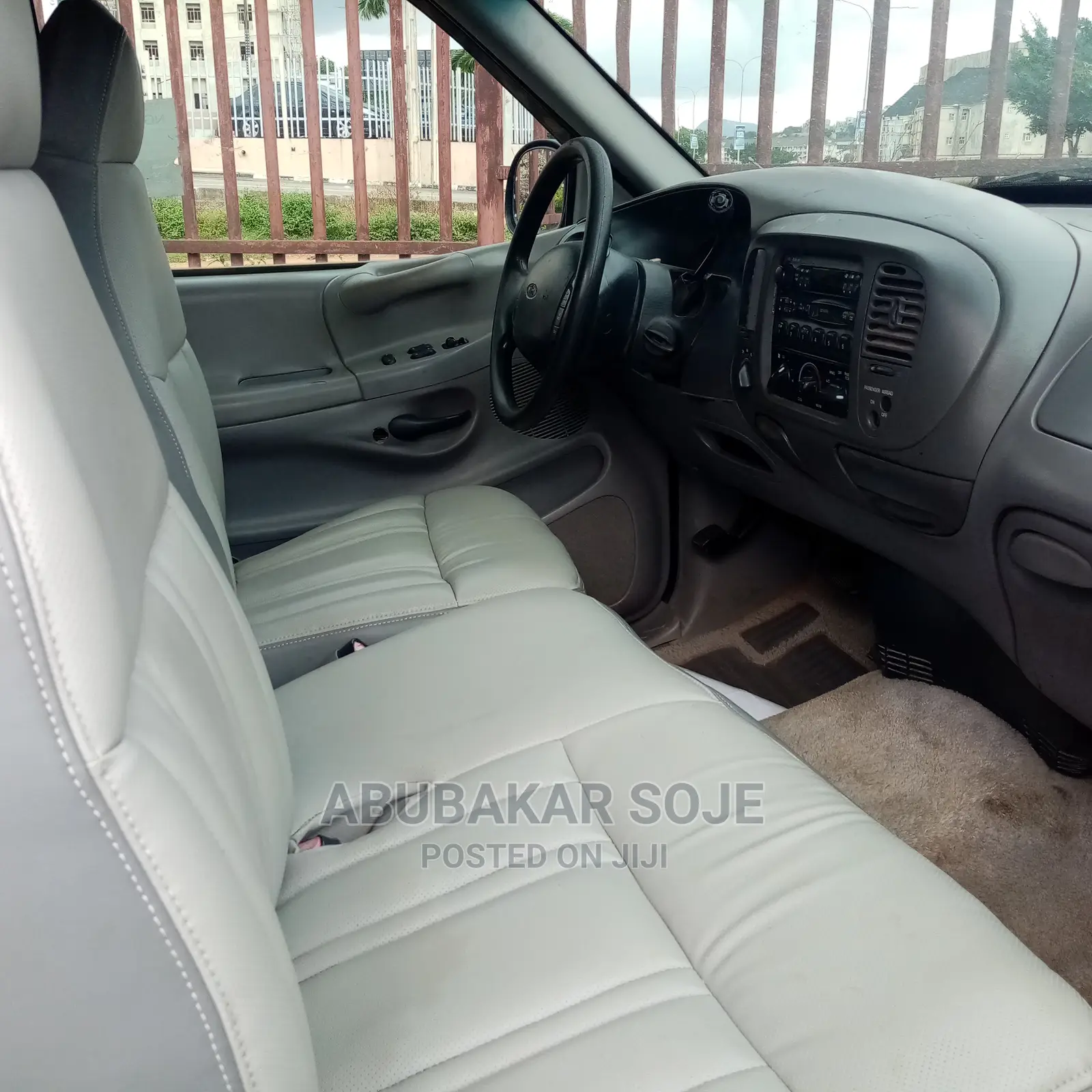 Ford F-150 Automatic 1998 Black
