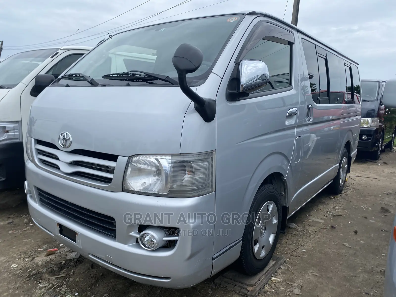 Toyota HiAce 2011 Silver