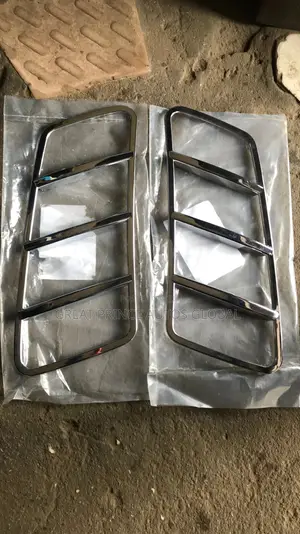 Bonnet Grill Stainless for Ml350 and for Gl450 166