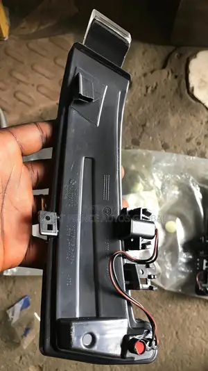 Side Mirror Lamp C300 204 ,E350 212 , Glk350