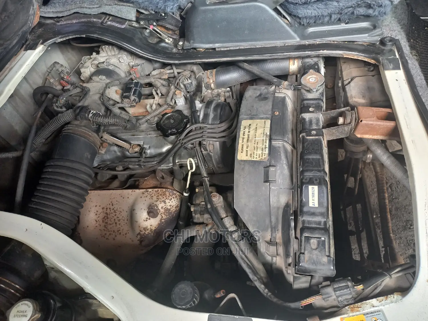 Mitsubishi L300 2005 White