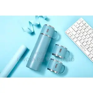 Vacuum Flask With Two Cups