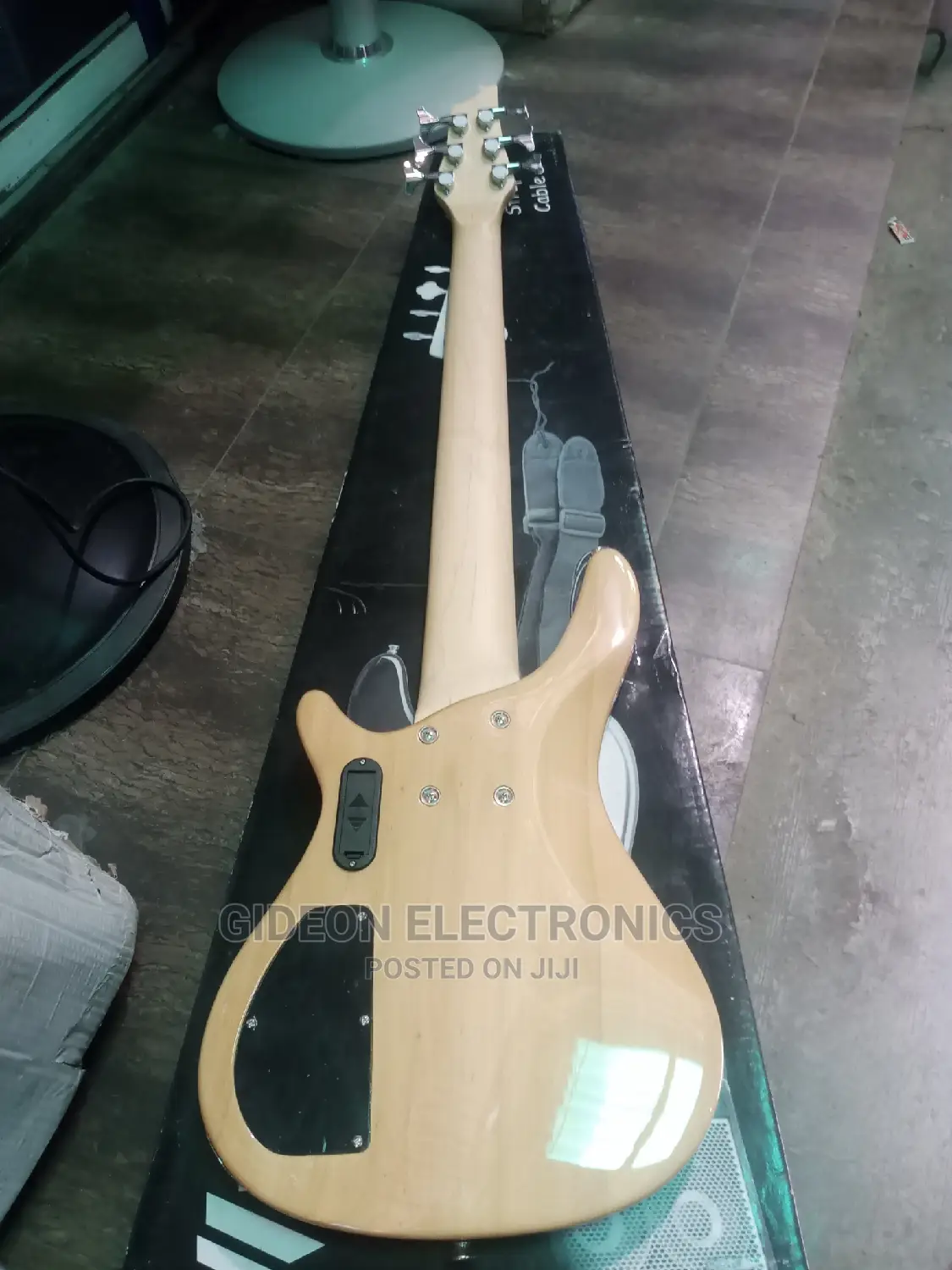 Infinity Active 6strings Guitar