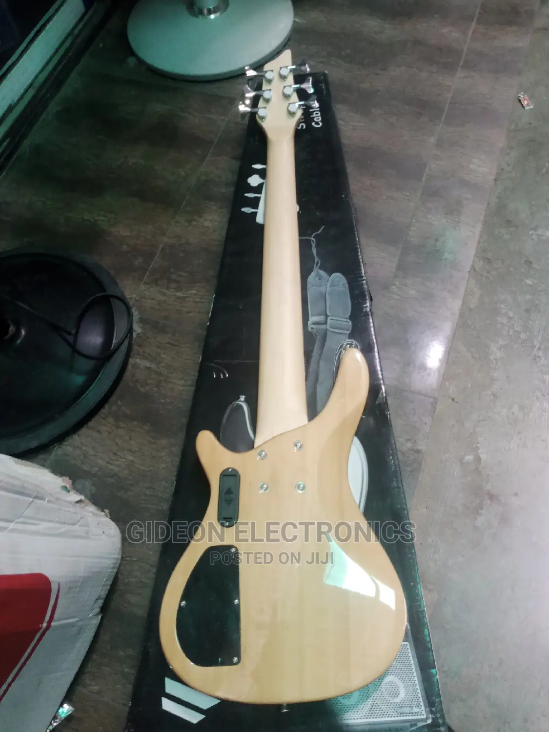 Infinity Active 6strings Guitar