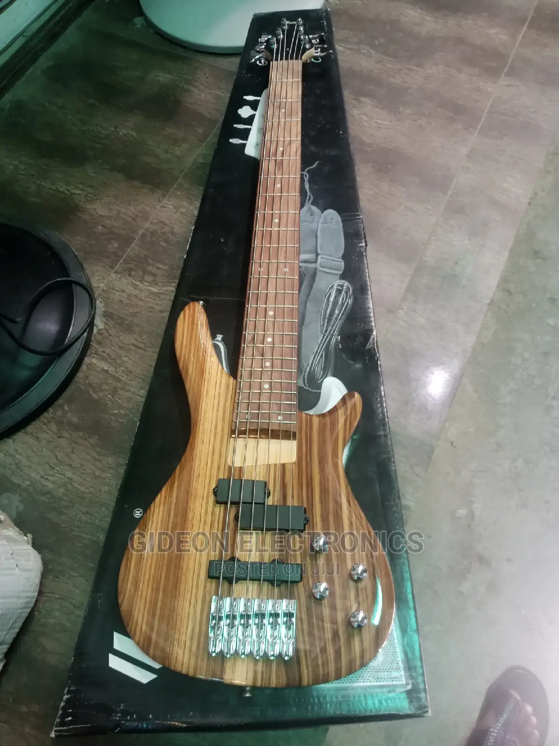Infinity Active 6strings Guitar