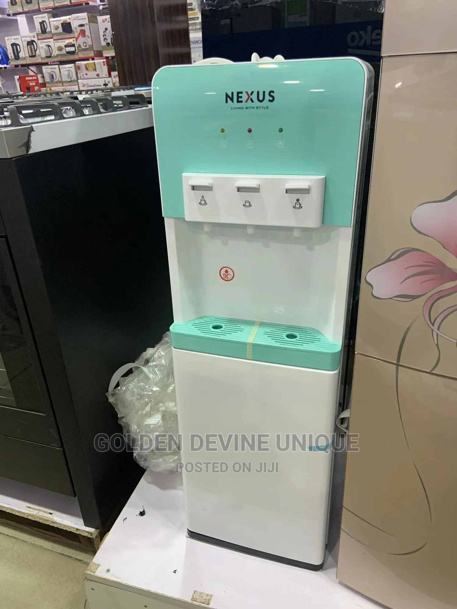Nexus Water Dispenser