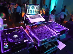 Dj Service Mc/ Hypeman, Dancers
