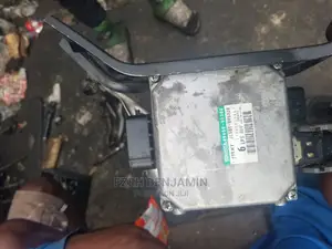 Steering Control Module Lexus Ls460