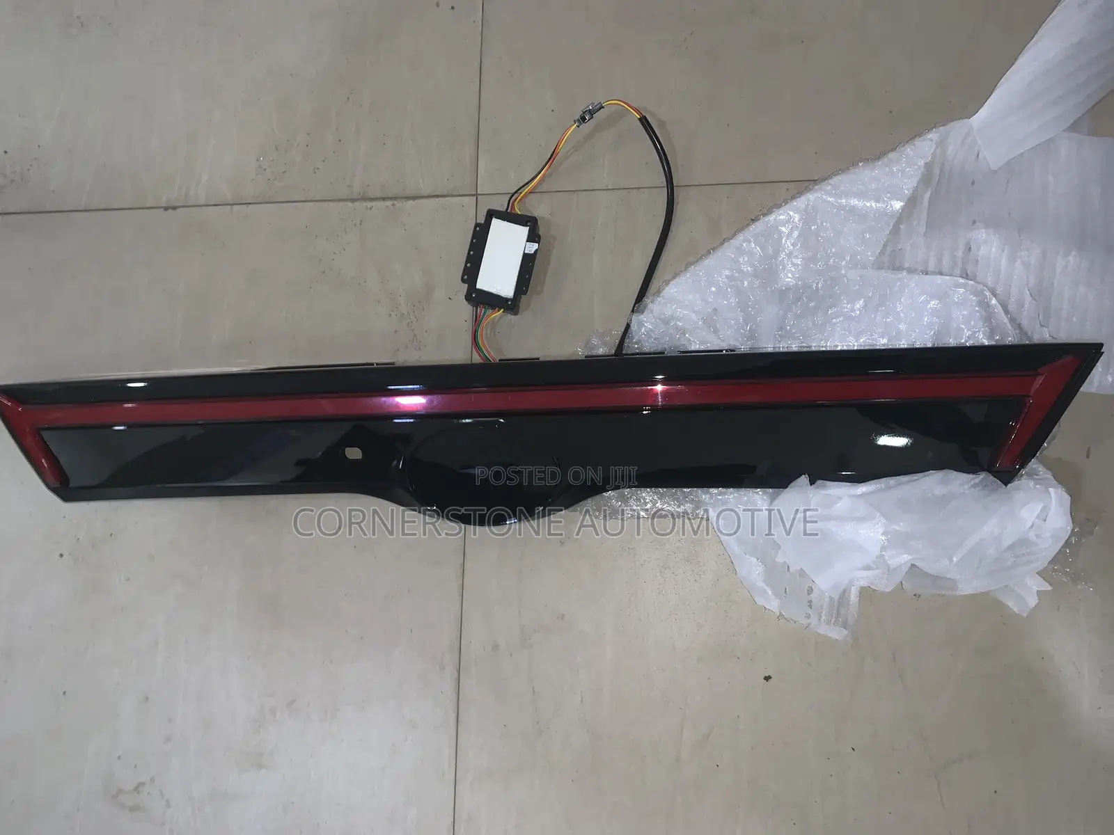Led Booth Chrome Highlander 2019