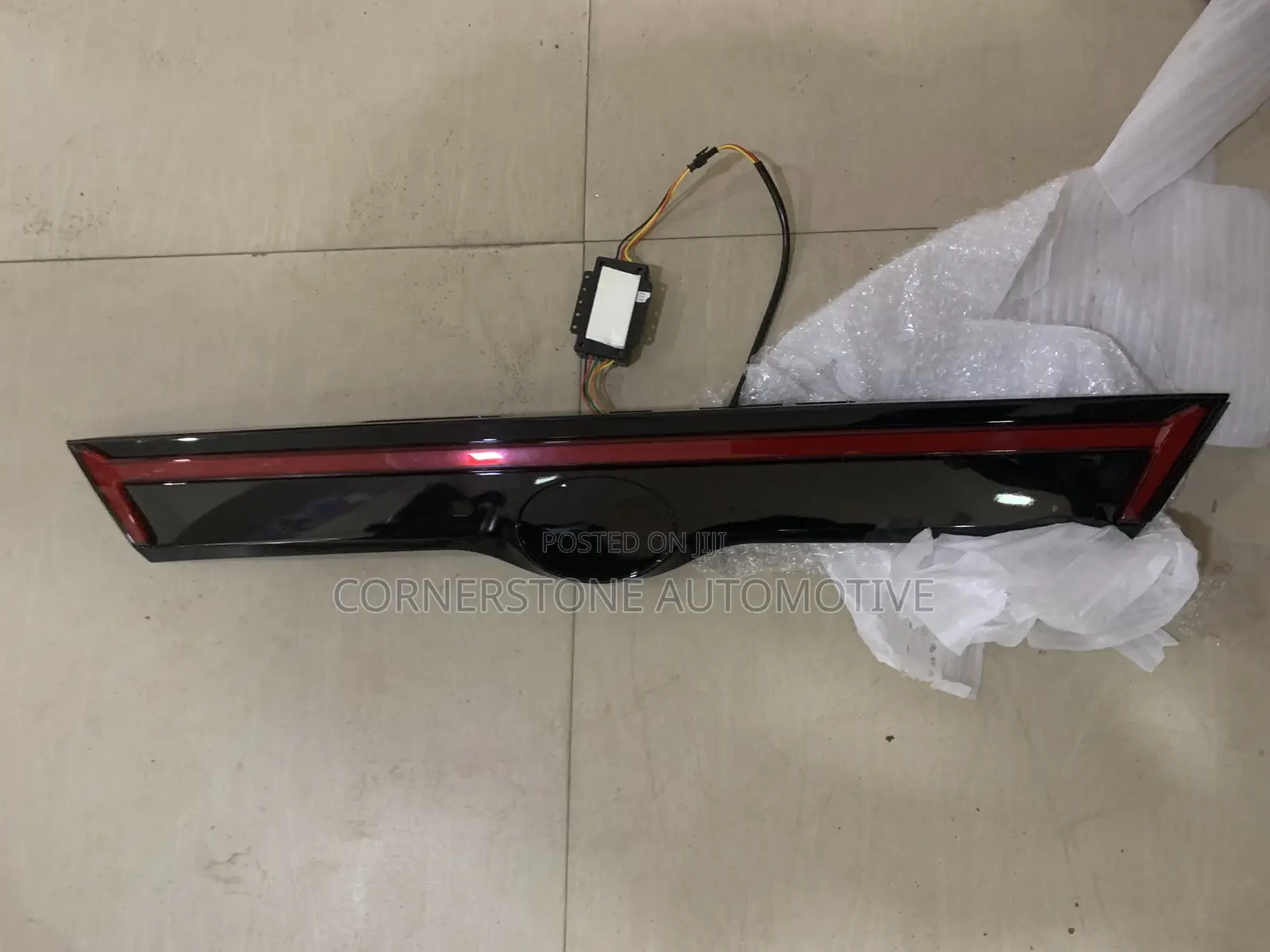 Led Booth Chrome Highlander 2019