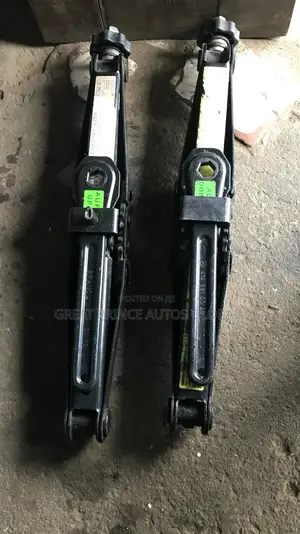 Benz Jack for ML350 166, 164 ,GLK350