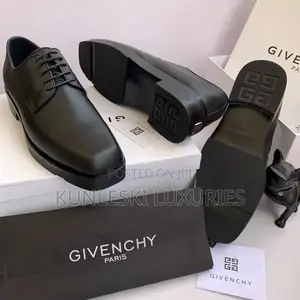 Original Givenchy Men Leather Shoe Available