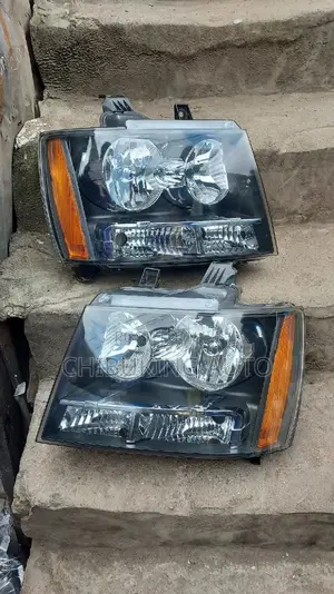 Headlamp Chevrolet Tahoe 2010