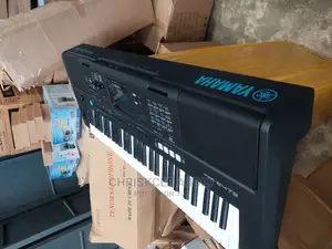 Yamaha Psr E473 Keyboard With Adapter
