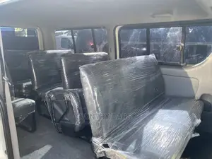 Toyota HiAce 2010 White