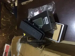 Behringer HB01 Hellbabe Optical Wah Pedal