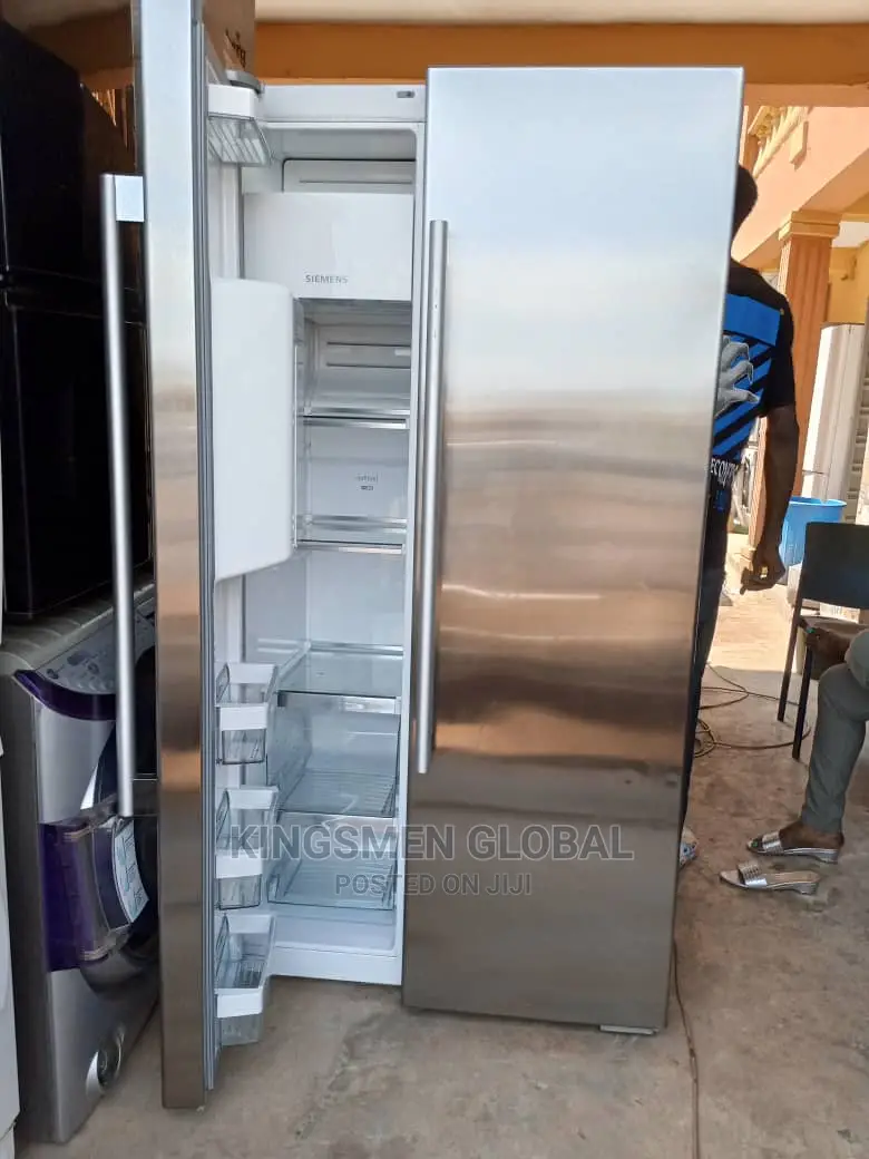 Siemens Low Energy American Style Side-by-Side Refrigerator