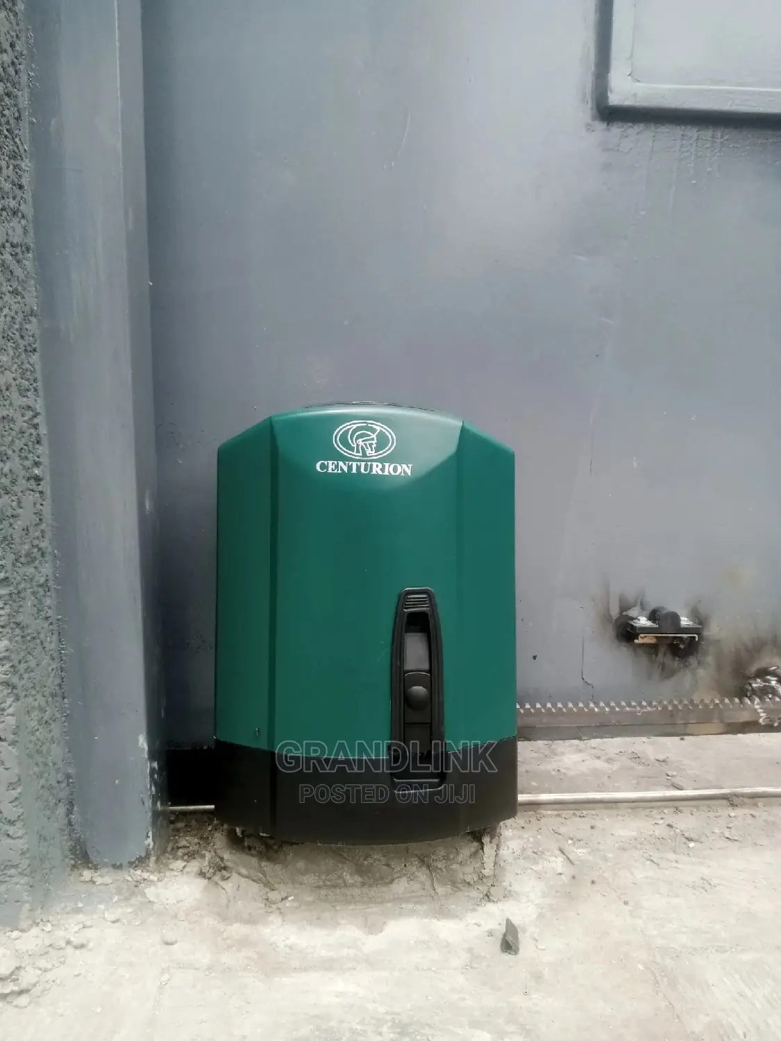 Sliding Gate Machine