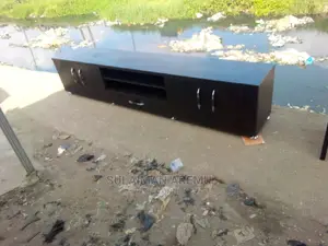 8feet Plastma Shelves