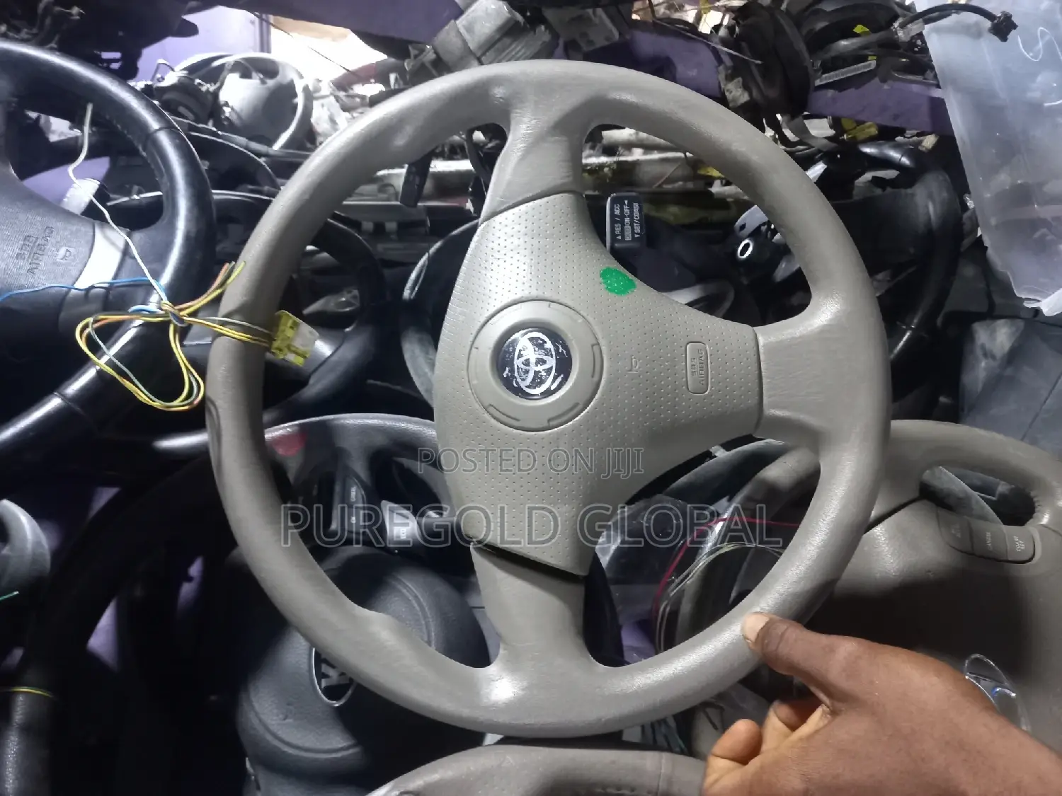 Corolla 2005 Model Steering Wheel