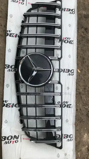 Front Grill Glk350 2010 Year Model GT