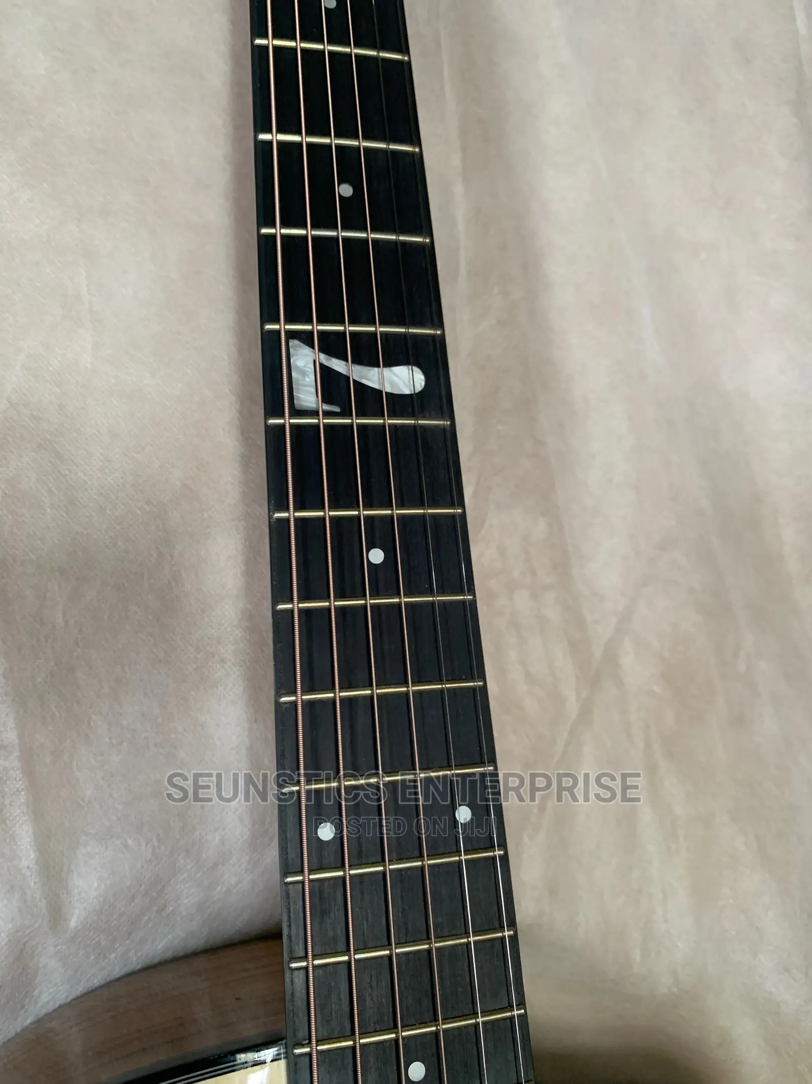 Quality Smiger GN-30J Electro Acoustic Guitar
