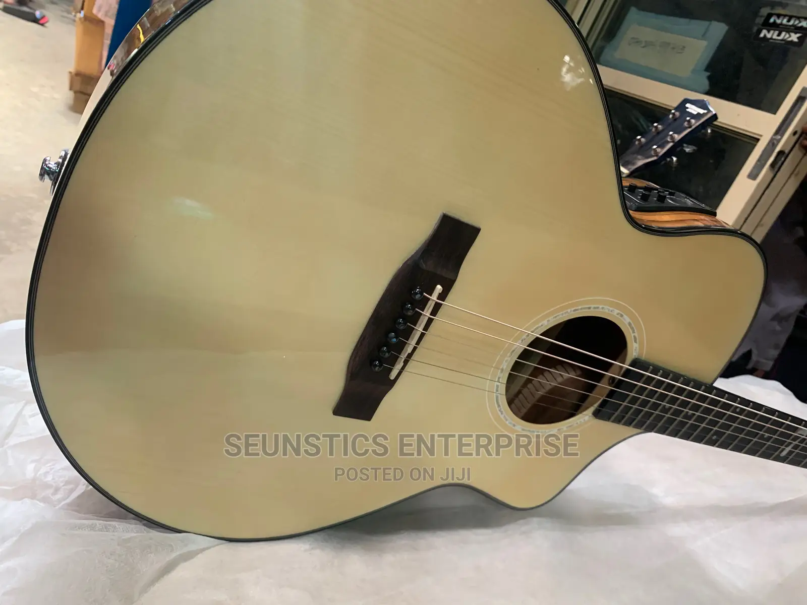 Quality Smiger GN-30J Electro Acoustic Guitar