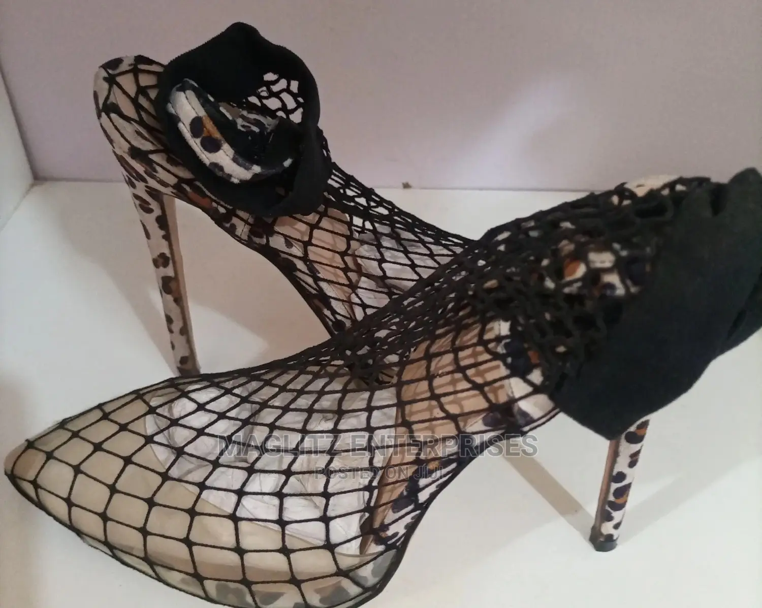 Quality Ladies Net Shoe