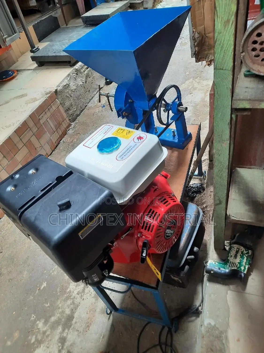Grinding Machine 13hp, Complete Set With Big Mill