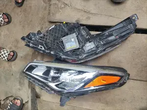 Headlight Sonata 2016 Charger Type Set