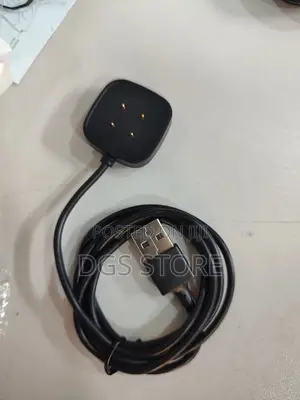 Photo - Fitbit Versa 3 Sense Charger