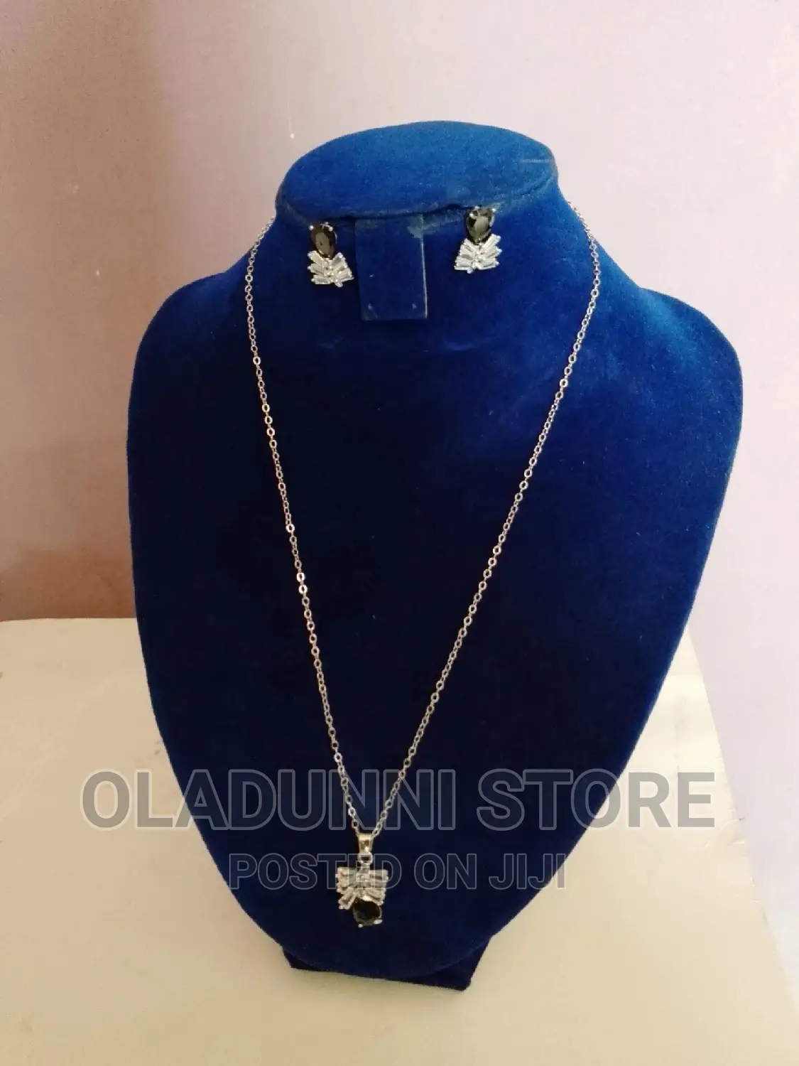 Earring, Chain and Pendant