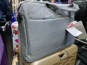 Quality Fully Padded Laptop/Conference/Office Bag
