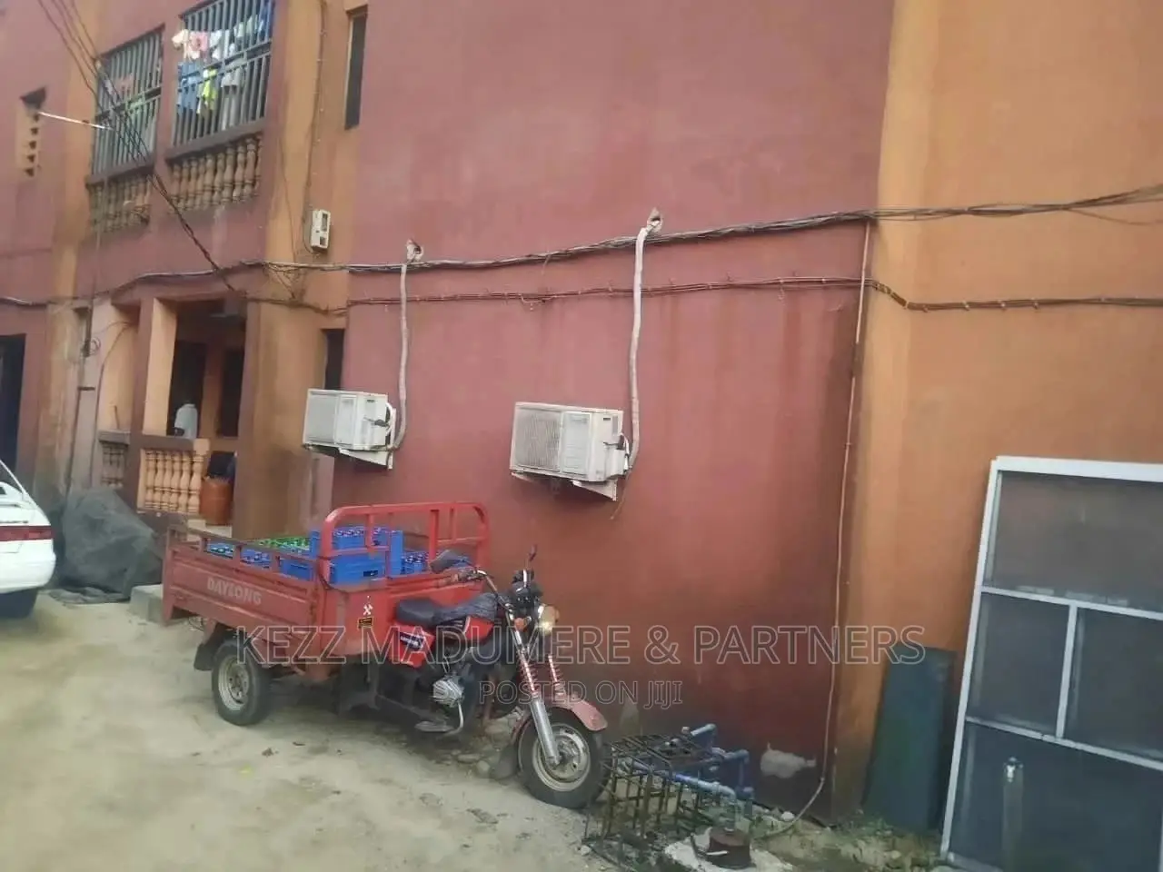 10bdrm Block of Flats in Okporo Road Rumuodara for Sale