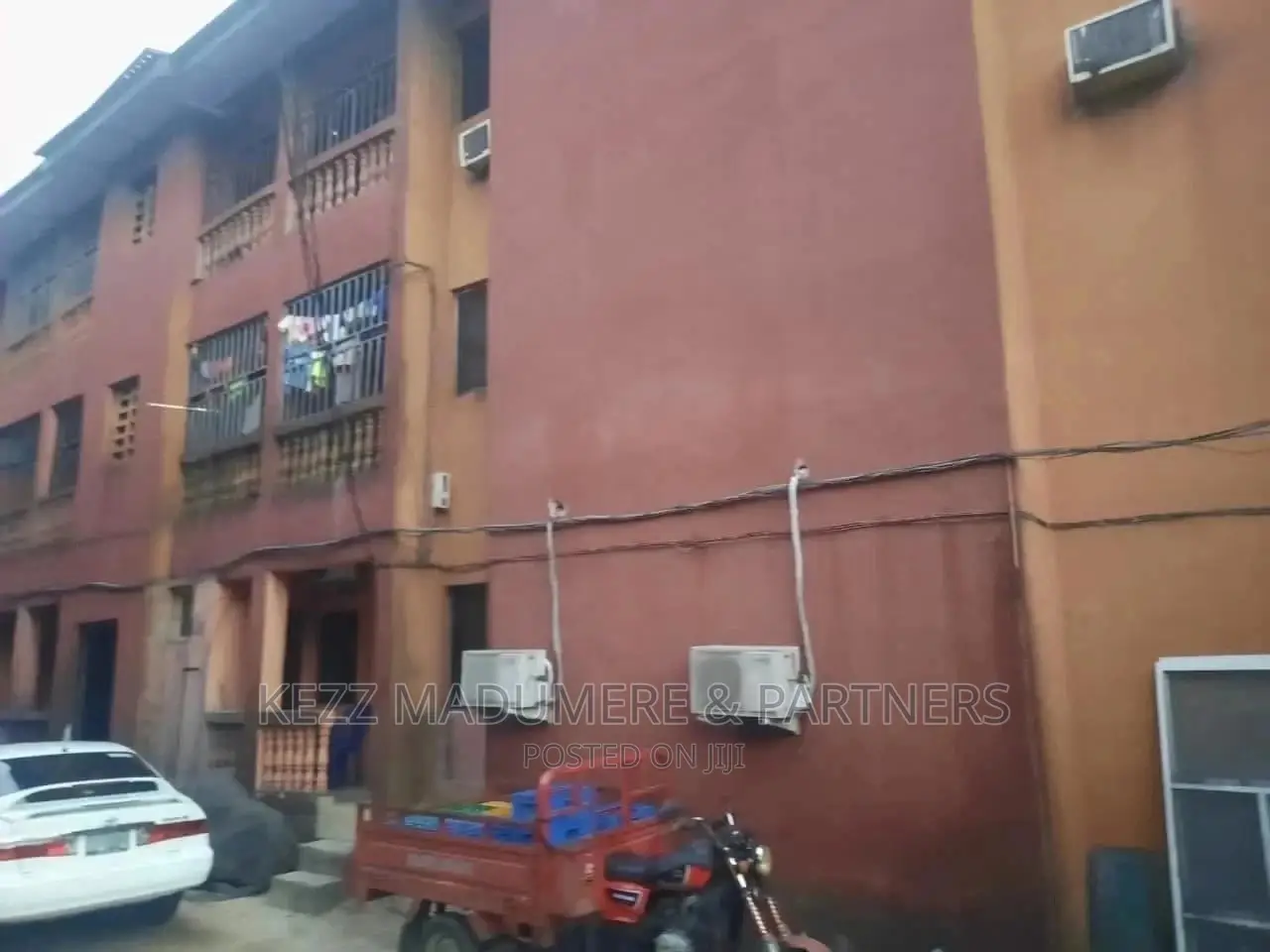 10bdrm Block of Flats in Okporo Road Rumuodara for Sale