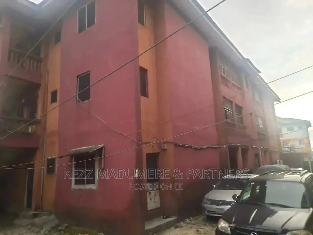 10bdrm Block of Flats in Okporo Road Rumuodara for Sale
