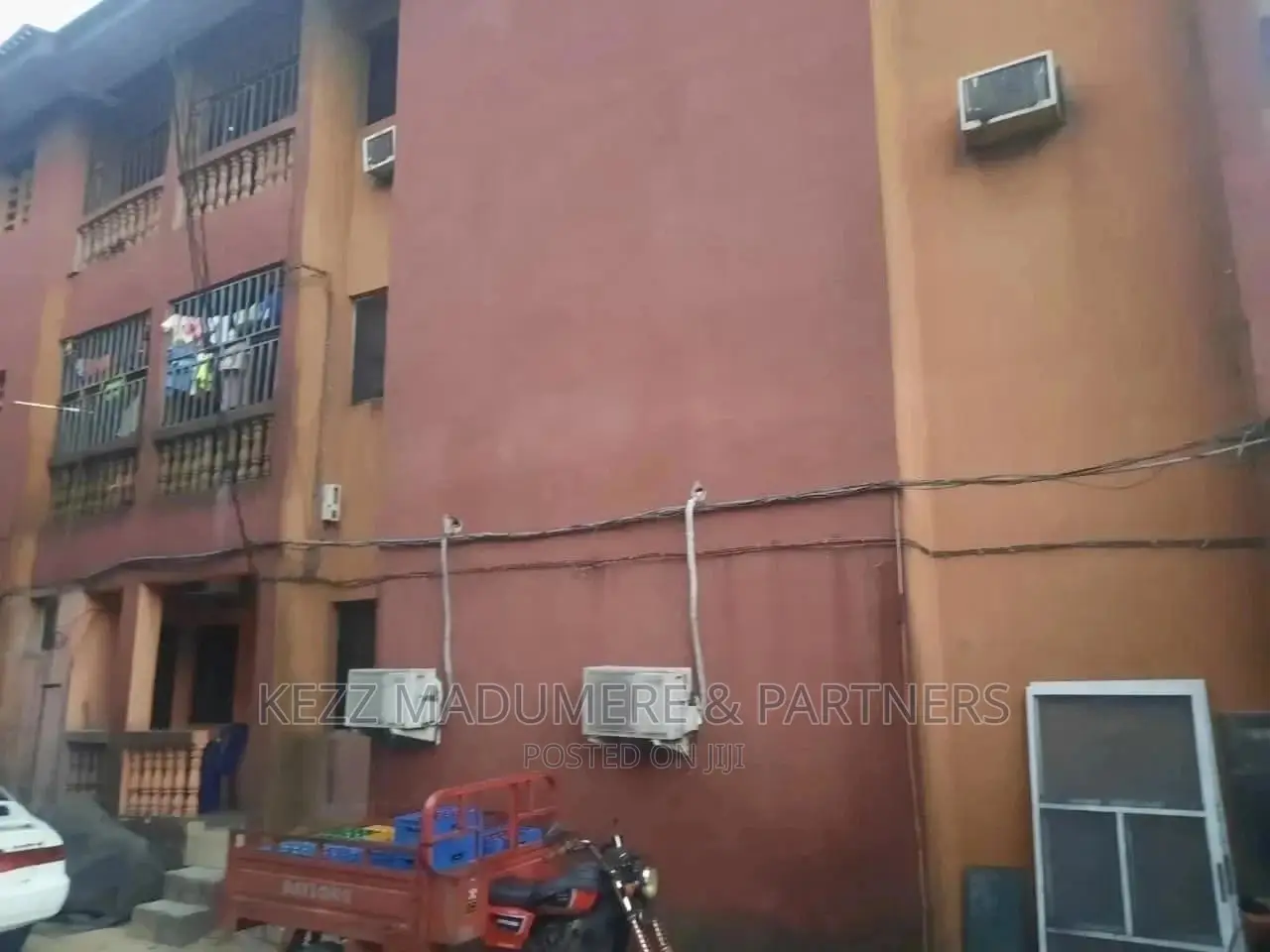 10bdrm Block of Flats in Okporo Road Rumuodara for Sale