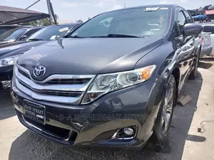 Toyota Venza V6 2010 Gray
