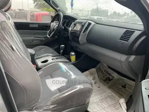 Toyota Tacoma 2013 Silver