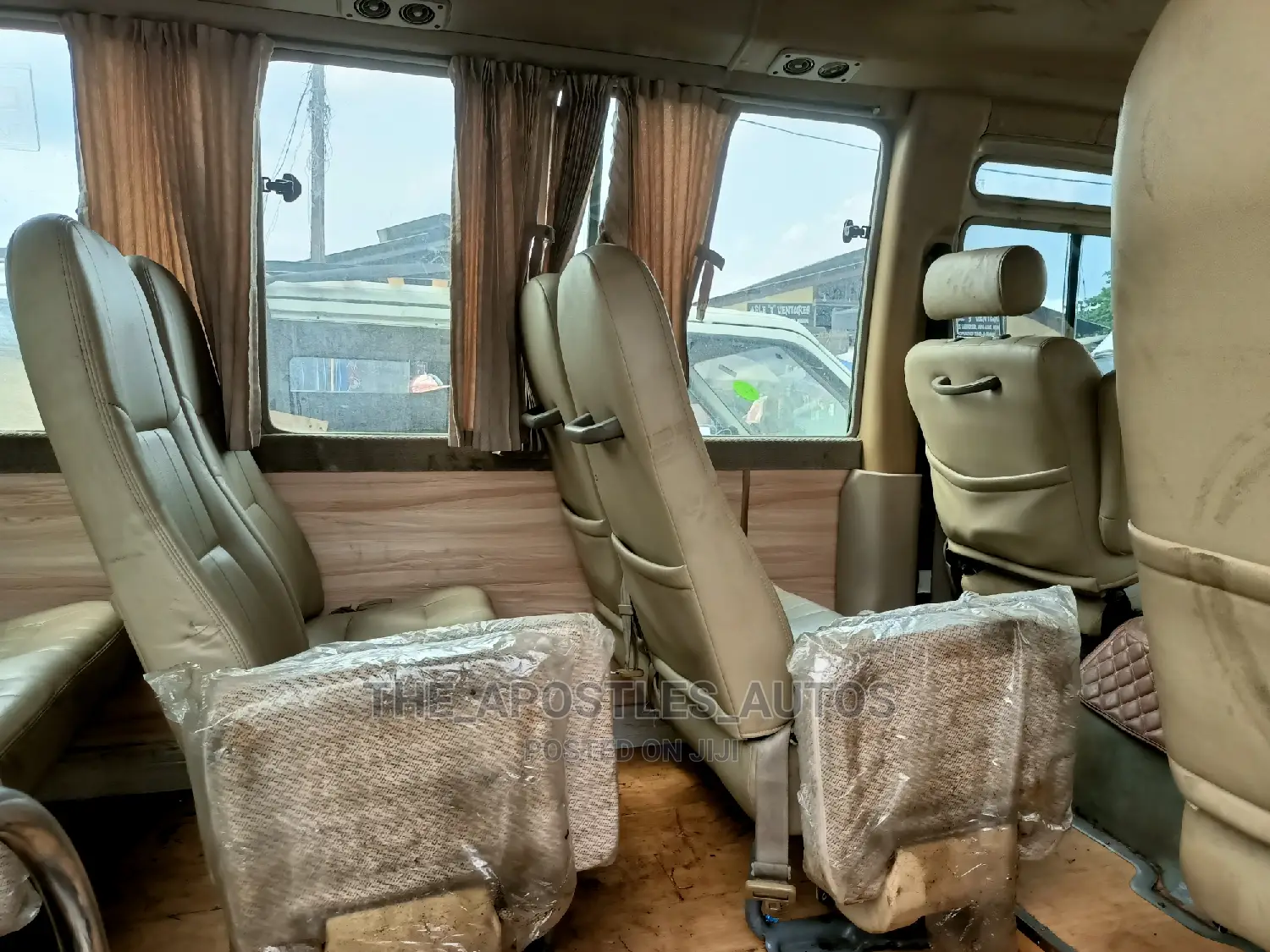 Toyota Coaster 2006 Gold
