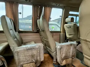 Toyota Coaster 2006 Gold
