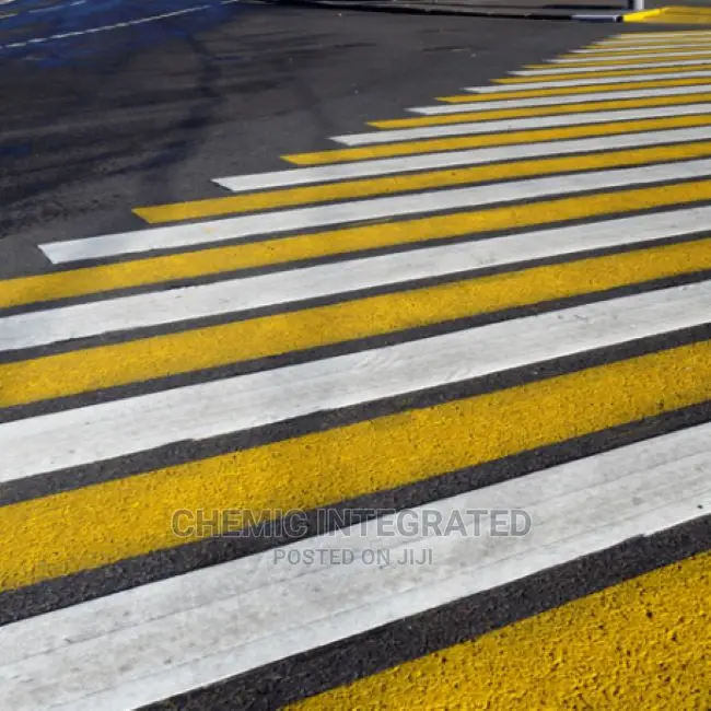 Durable Yellow Reflective Road Marking Paint