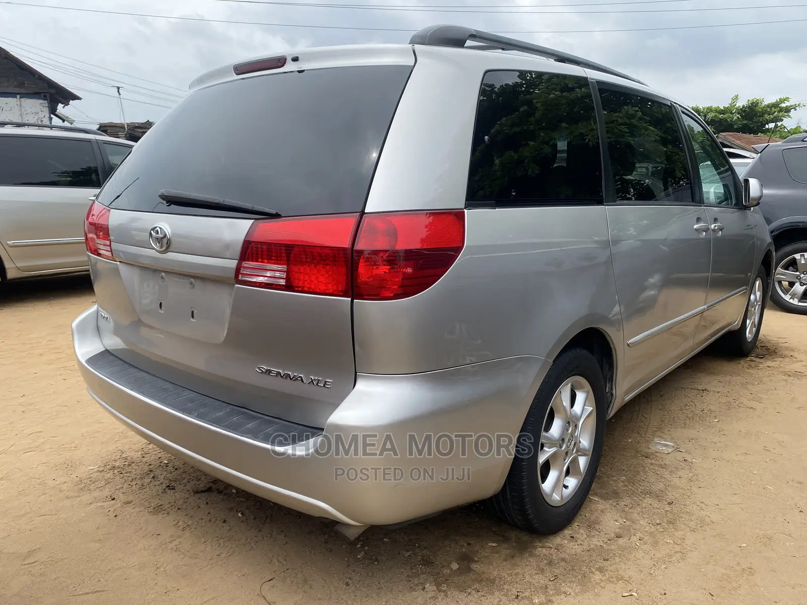 Toyota Sienna 2005 Silver