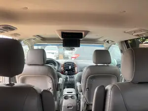 Toyota Sienna 2005 Silver