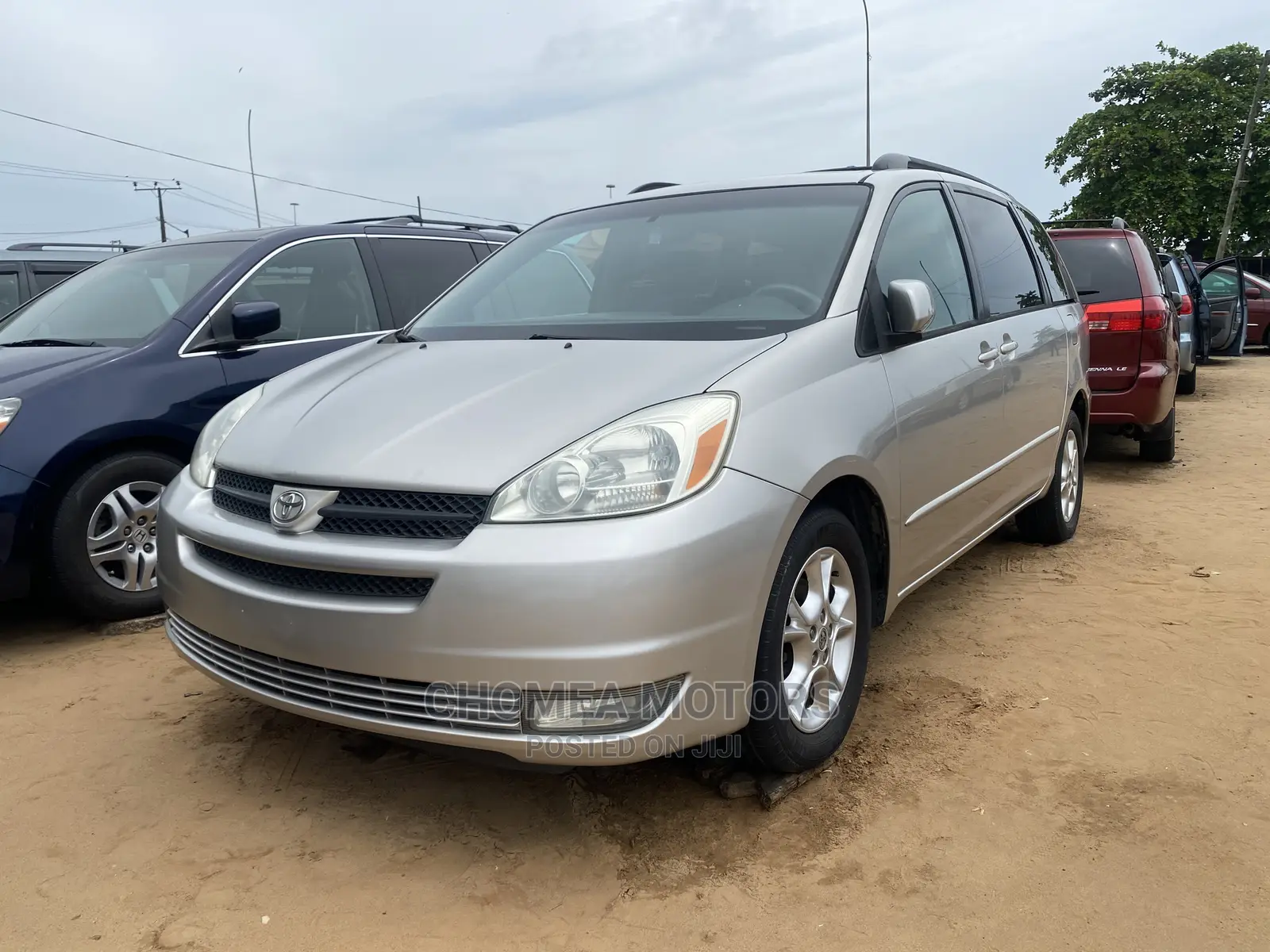 Toyota Sienna 2005 Silver
