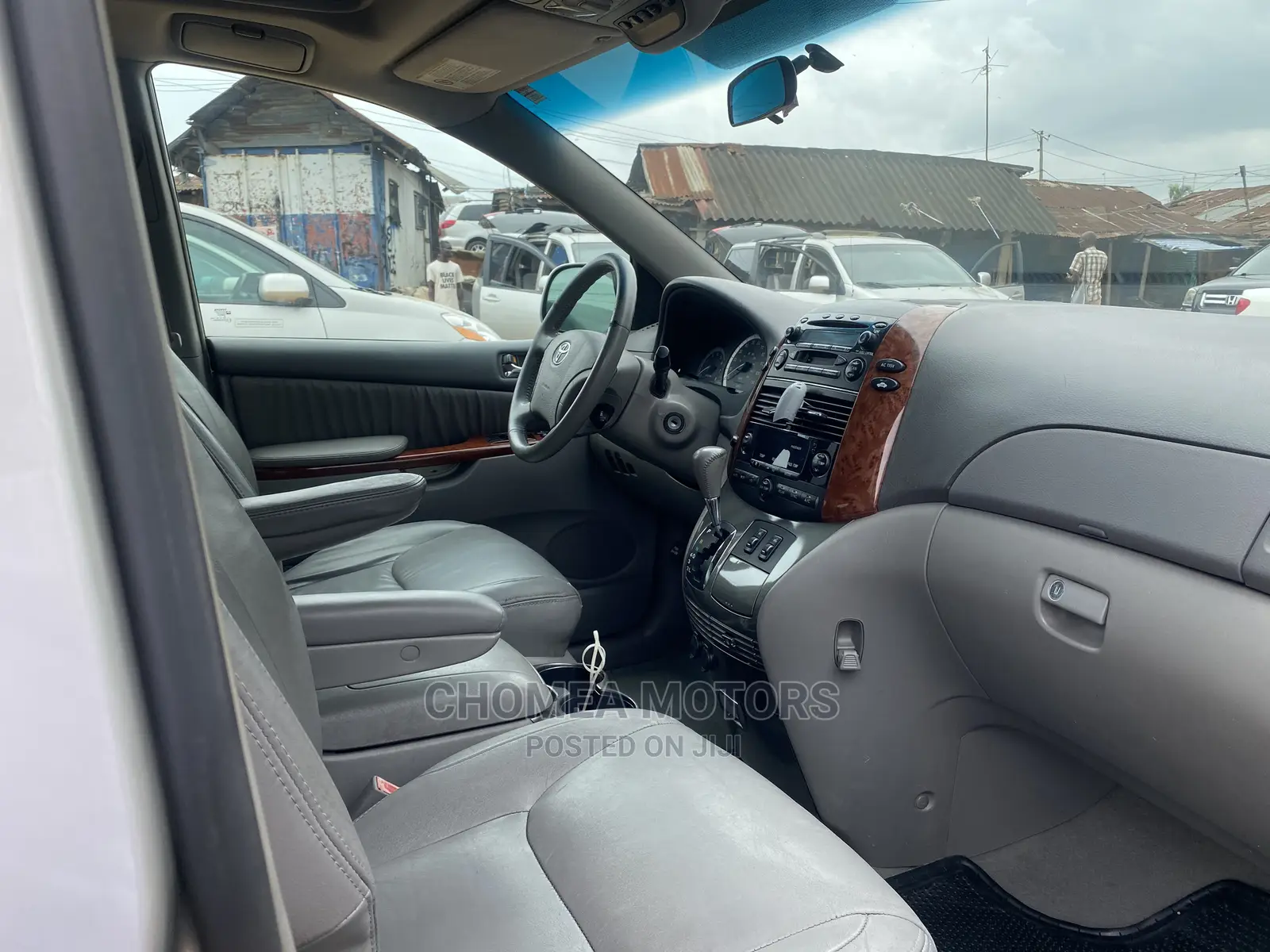Toyota Sienna 2005 Silver
