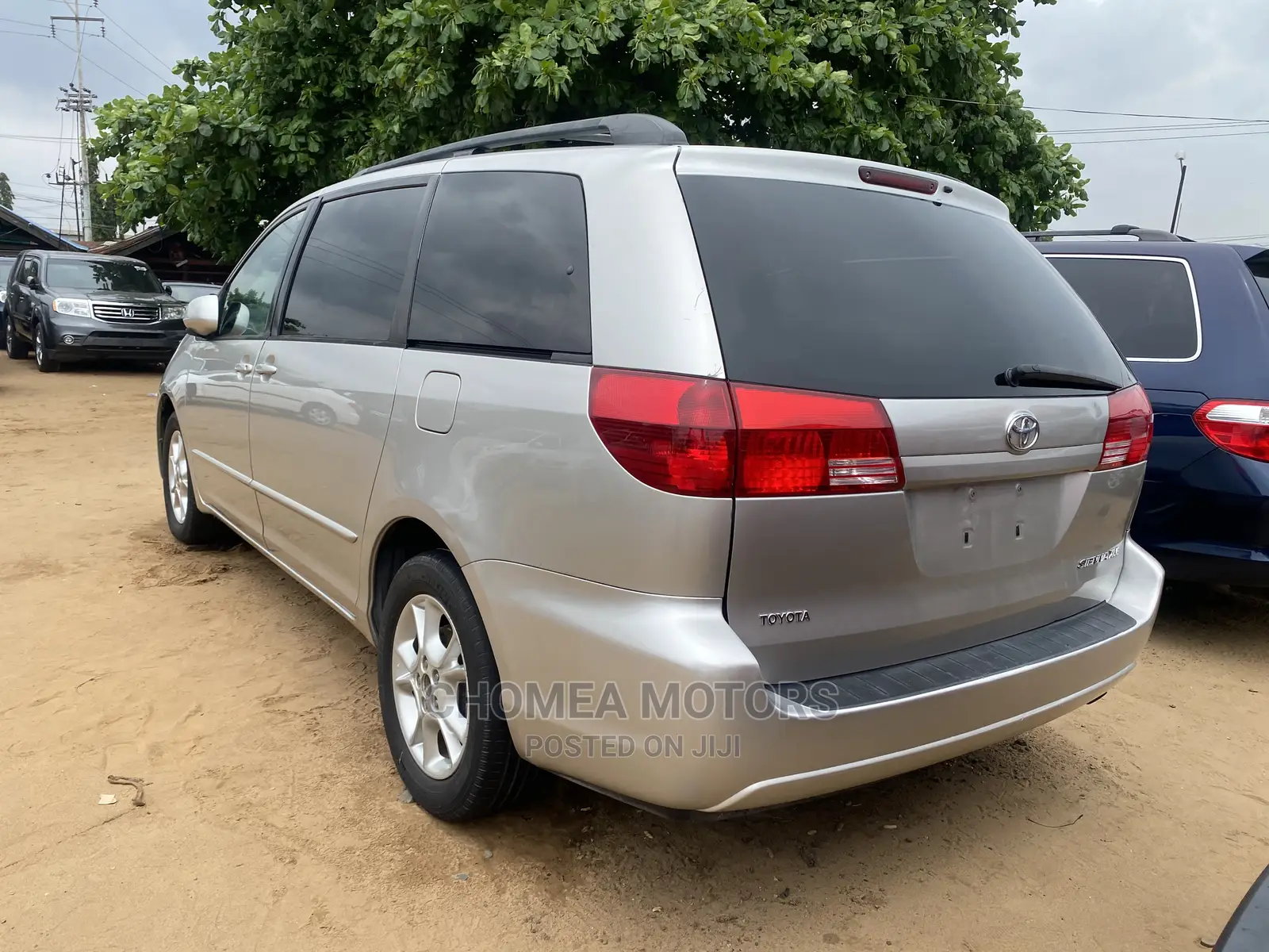 Toyota Sienna 2005 Silver