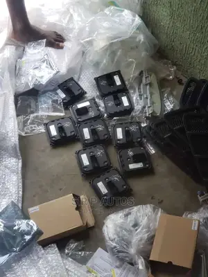 All Type of Mercedes Benz Full Light Charger Available