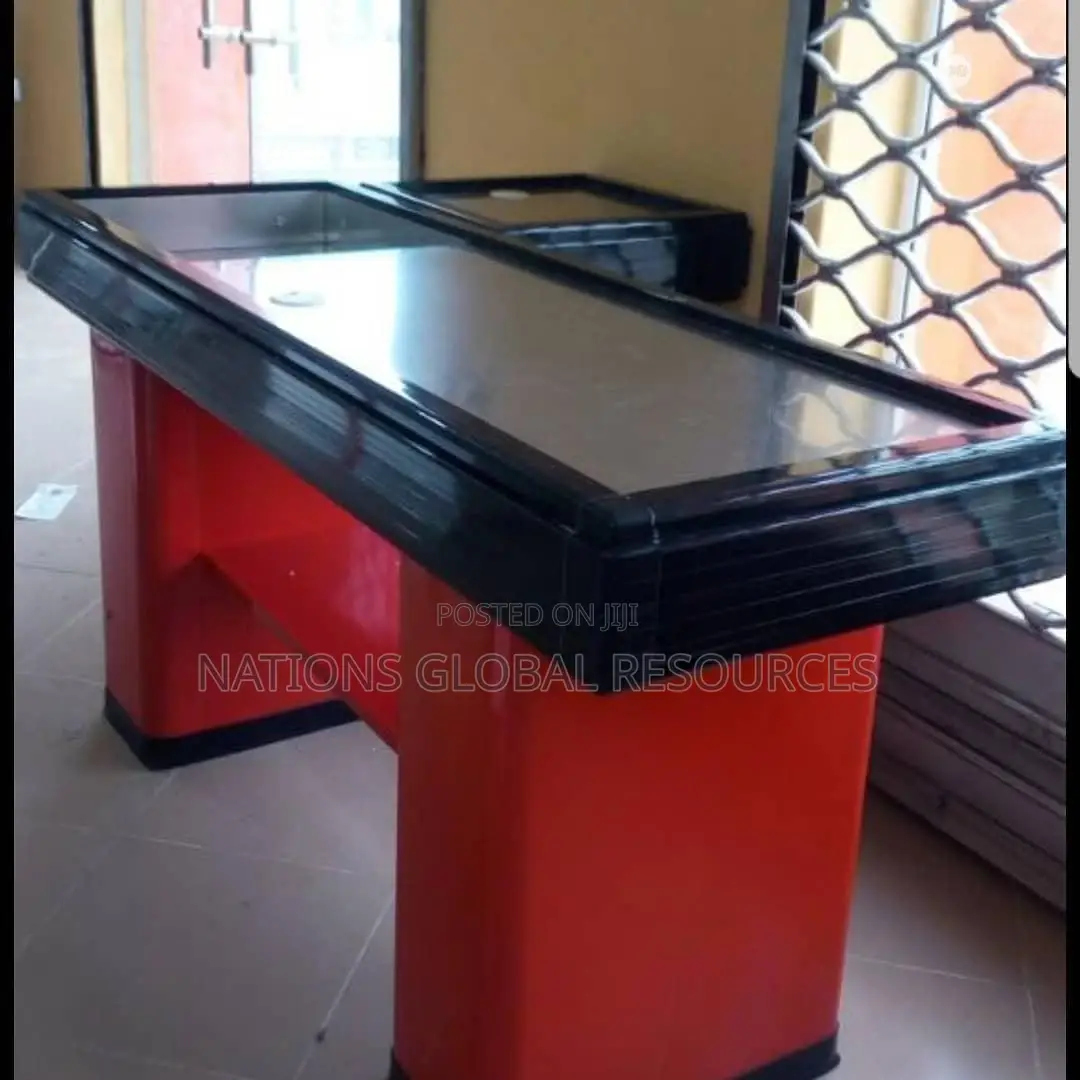 5 Feet Cashier Table