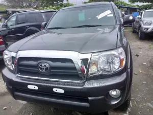 Toyota Tacoma Double Cab V6 Automatic 2011 Gray